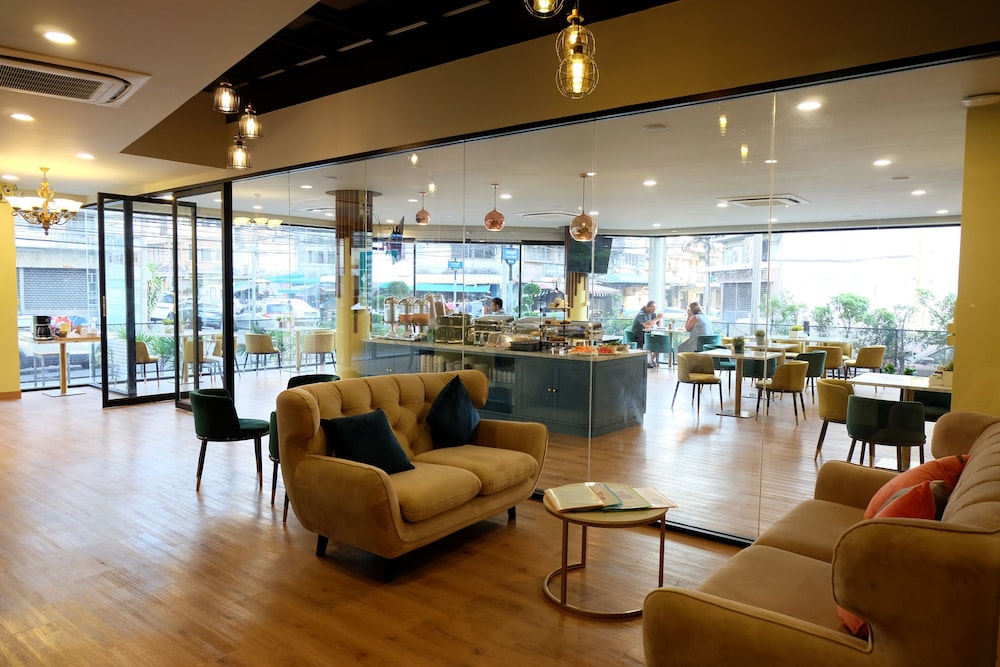 Siri Oriental Bangkok Hotel (ex The Warehouse Bangkok) 31/50