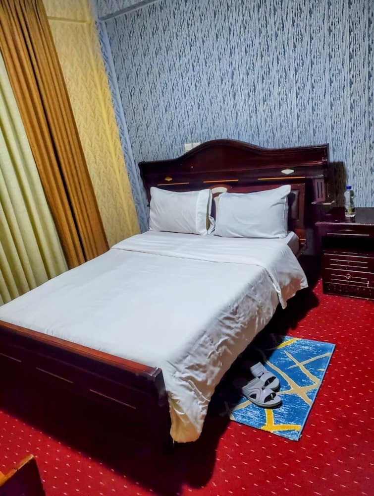 Keba Guest House 18/45