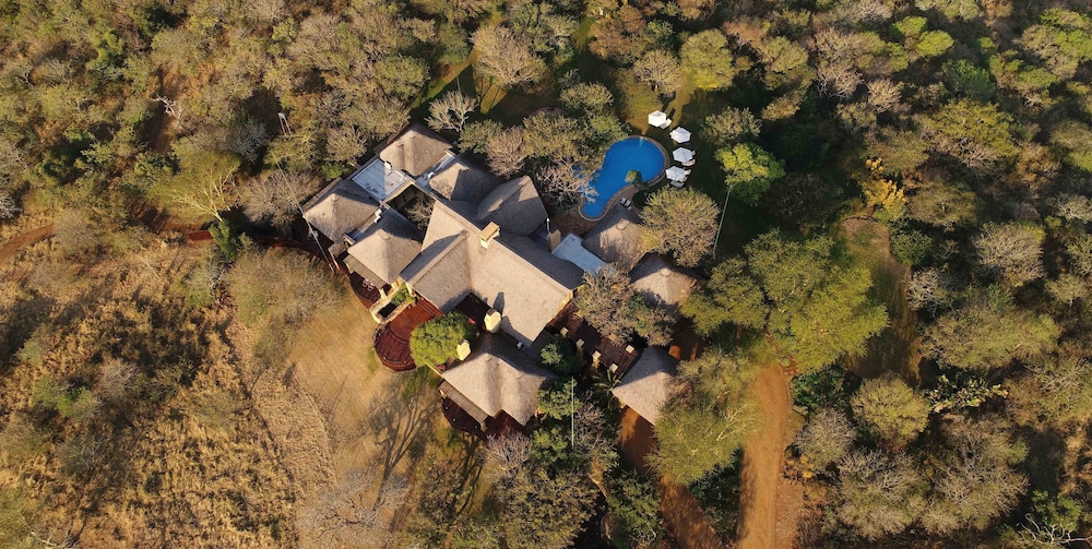 Jumeirah Thanda Safari 20/50