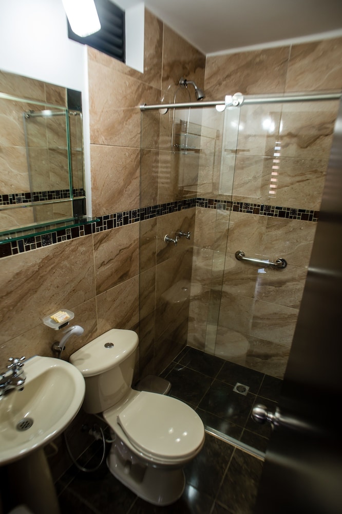 Hotel Roosevelt Plaza 49/55