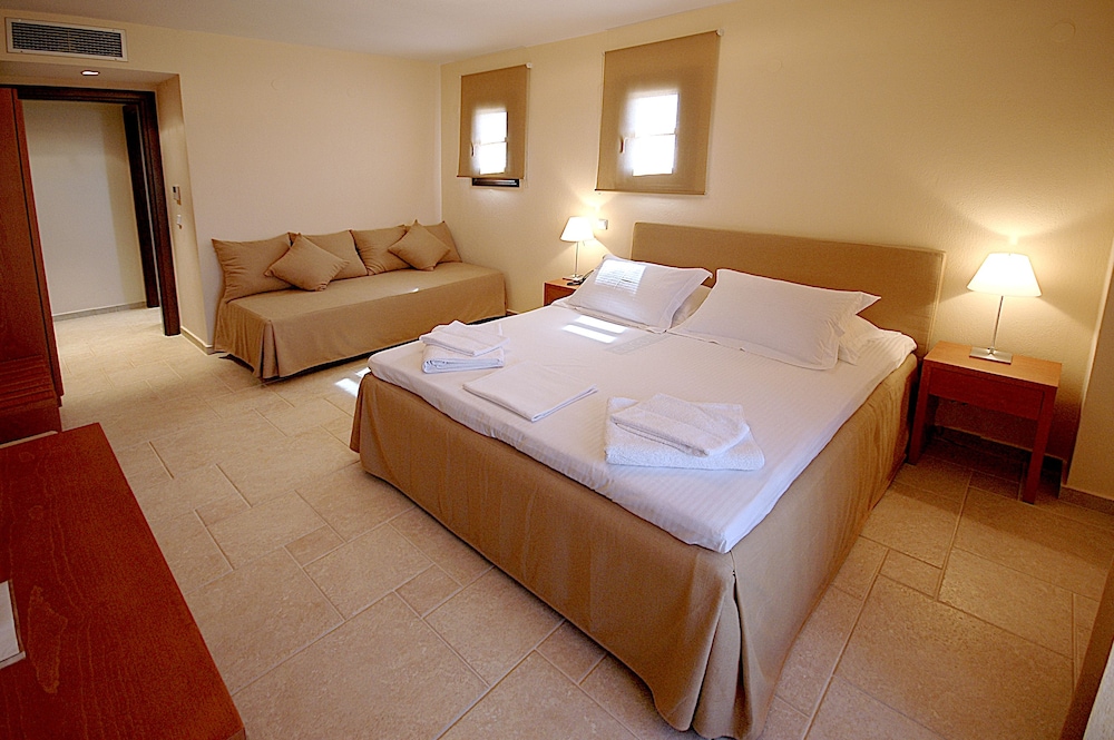 Helianthus Guesthouse 17/50