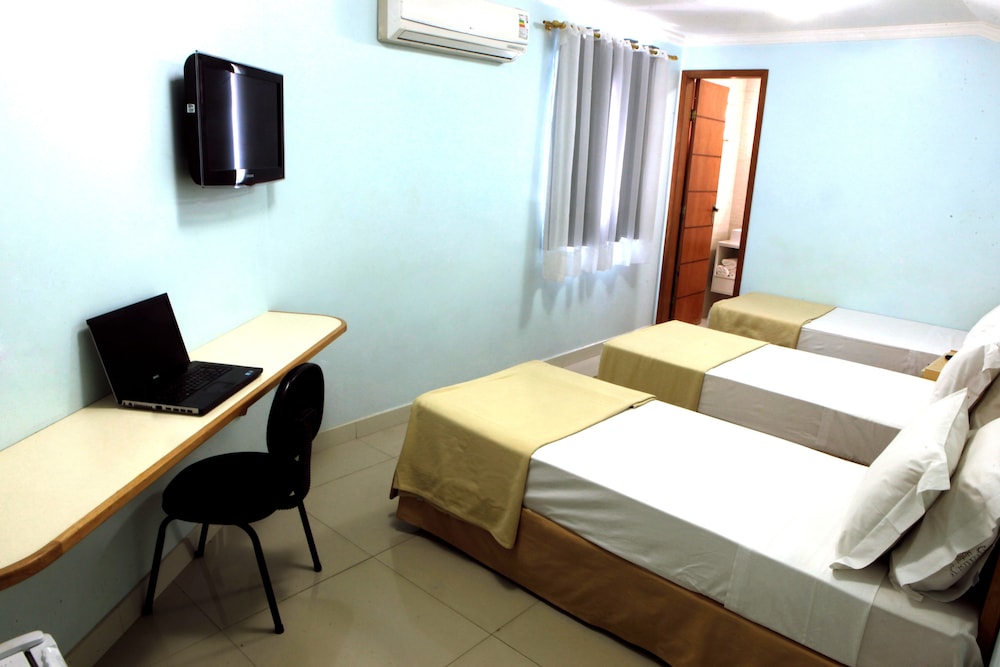 Pompeu Rio Hotel 10/65